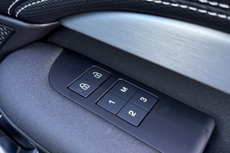 2025 (75) LAND ROVER DISCOVERY 3.0 D350 Dynamic SE 5dr Auto 5262006