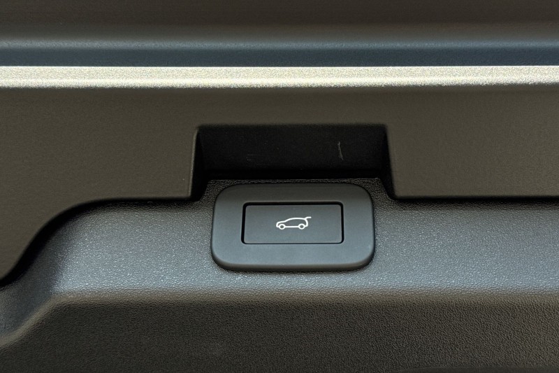 2025 (75) LAND ROVER DISCOVERY 3.0 D350 Dynamic SE 5dr Auto 5261990