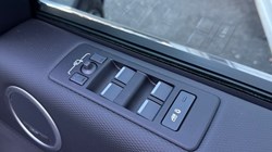 2025 (75) LAND ROVER DISCOVERY 3.0 D350 Dynamic SE 5dr Auto 5261973