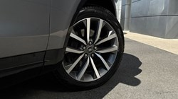 2025 (75) LAND ROVER DISCOVERY 3.0 D350 Dynamic SE 5dr Auto 5261999