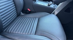 2025 (75) LAND ROVER DISCOVERY 3.0 D350 Dynamic SE 5dr Auto 5261975
