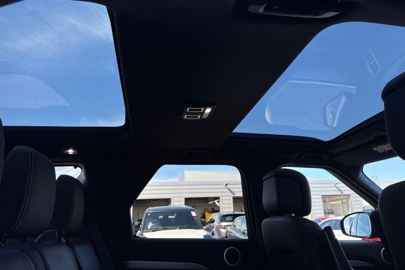 2025 (75) LAND ROVER DISCOVERY 3.0 D350 Dynamic SE 5dr Auto 5261971