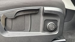 2023 (73) LAND ROVER COMMERCIAL DEFENDER 3.0 D250 Hard Top Auto 4670949