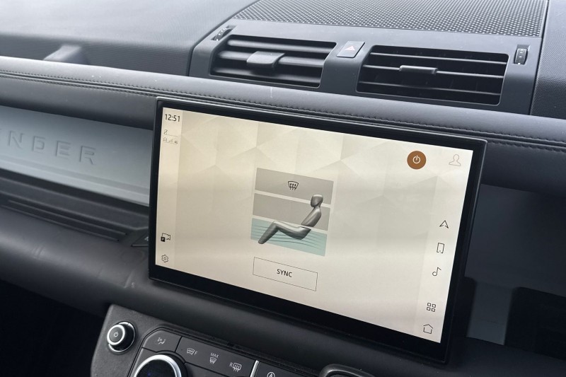 2023 (23) LAND ROVER DEFENDER 3.0 D250 HSE 90 3dr Auto 4735744