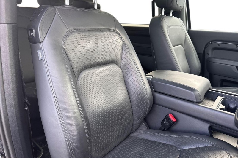 2023 (23) LAND ROVER DEFENDER 3.0 D250 HSE 90 3dr Auto 4735740