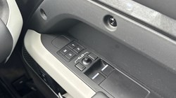 2023 (23) LAND ROVER DEFENDER 3.0 D250 HSE 90 3dr Auto 4735737