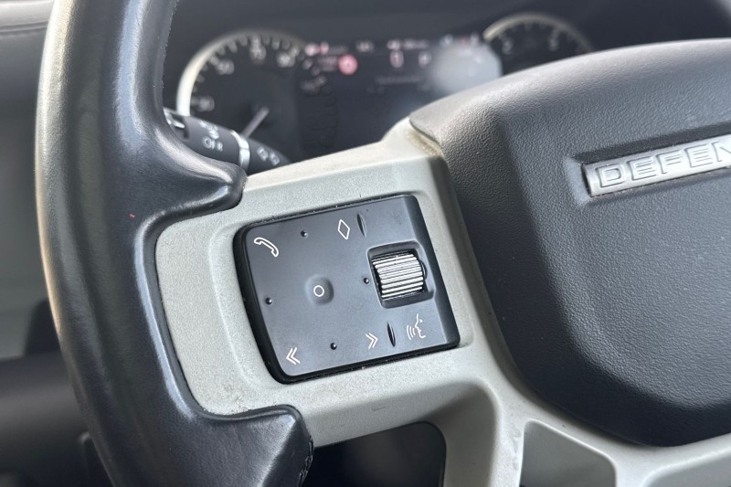 2023 (23) LAND ROVER DEFENDER 3.0 D250 HSE 90 3dr Auto 4735741