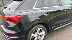 2020 (20) AUDI Q3 35 TDI S Line 5dr S Tronic 4670843