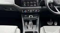 2020 (20) AUDI Q3 35 TDI S Line 5dr S Tronic 4670813