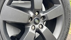 2022 (72) LAND ROVER DEFENDER 3.0 D300 X-Dynamic HSE 110 5dr Auto 4670456