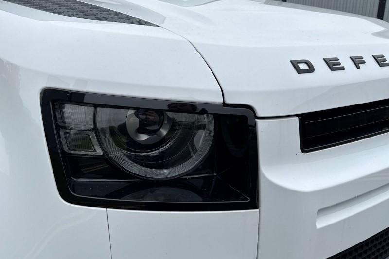 2022 (72) LAND ROVER DEFENDER 3.0 D300 X-Dynamic HSE 110 5dr Auto 4670437