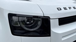 2022 (72) LAND ROVER DEFENDER 3.0 D300 X-Dynamic HSE 110 5dr Auto 4670437