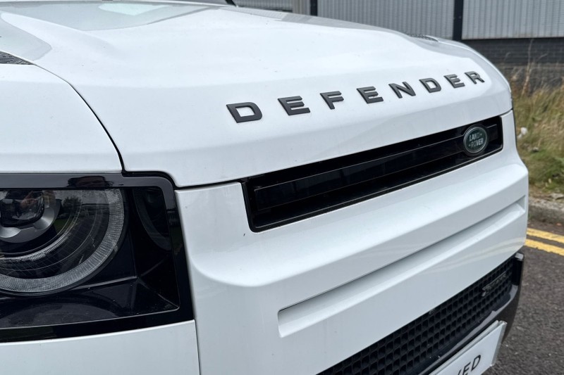 2022 (72) LAND ROVER DEFENDER 3.0 D300 X-Dynamic HSE 110 5dr Auto 4670454
