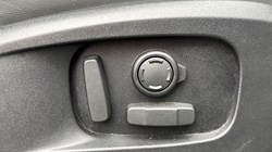 2022 (72) LAND ROVER DEFENDER 3.0 D300 X-Dynamic HSE 110 5dr Auto 4670443