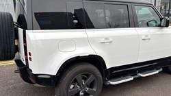 2022 (72) LAND ROVER DEFENDER 3.0 D300 X-Dynamic HSE 110 5dr Auto 4670462