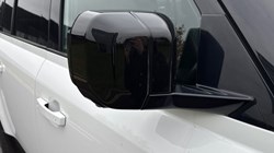 2022 (72) LAND ROVER DEFENDER 3.0 D300 X-Dynamic HSE 110 5dr Auto 4670461