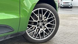 2020 (70) PORSCHE MACAN 5dr PDK 4687403