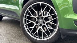 2020 (70) PORSCHE MACAN 5dr PDK 4687394