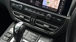 2020 (70) PORSCHE MACAN 5dr PDK 4687380