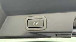 2022 (22) LAND ROVER RANGE ROVER SPORT 5.0 P575 S/C SVR 5dr Auto 4704863