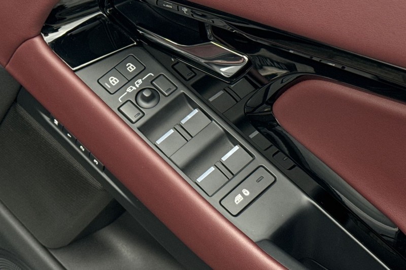 2024 (24) LAND ROVER RANGE ROVER EVOQUE 2.0 D200 Autobiography 5dr Auto 4753046