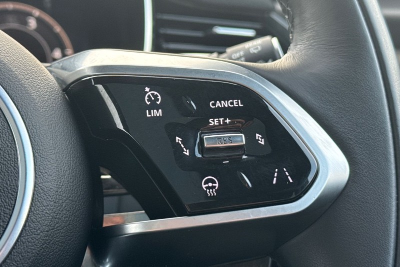 2024 (73) JAGUAR F-PACE 2.0 D200 R-Dynamic HSE Black 5dr Auto AWD 4758635