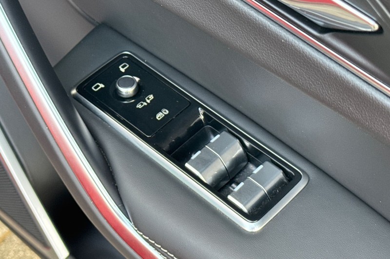 2024 (73) JAGUAR F-PACE 2.0 D200 R-Dynamic HSE Black 5dr Auto AWD 4758629