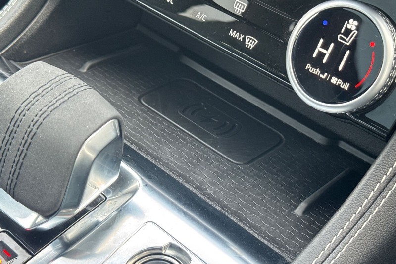 2024 (73) JAGUAR F-PACE 2.0 D200 R-Dynamic HSE Black 5dr Auto AWD 4758644