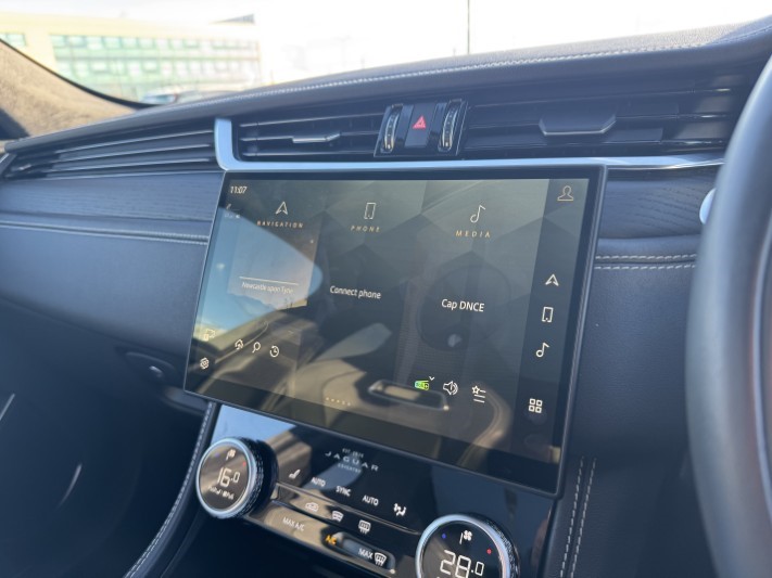 2024 (73) JAGUAR F-PACE 2.0 D200 R-Dynamic HSE Black 5dr Auto AWD 4800628