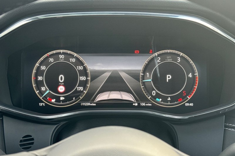 2024 (73) JAGUAR F-PACE 2.0 D200 R-Dynamic HSE Black 5dr Auto AWD 4758621