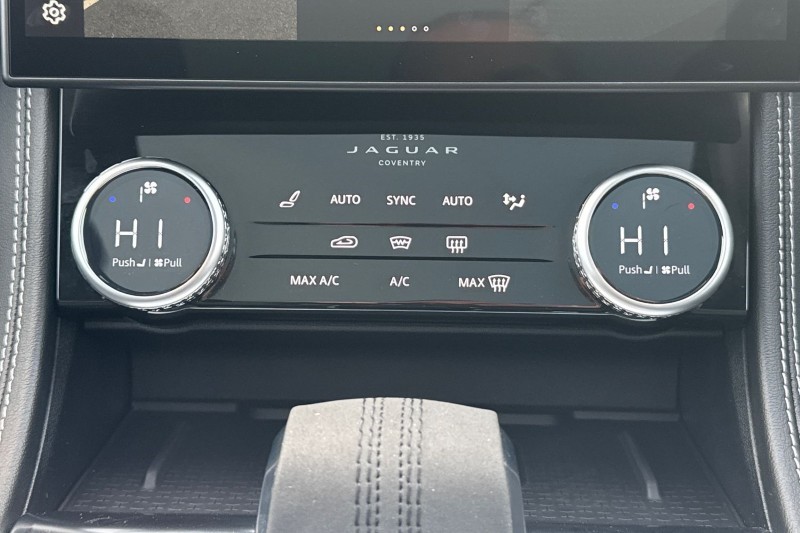 2024 (73) JAGUAR F-PACE 2.0 D200 R-Dynamic HSE Black 5dr Auto AWD 4758640