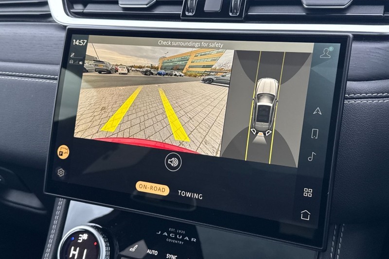 2024 (73) JAGUAR F-PACE 2.0 D200 R-Dynamic HSE Black 5dr Auto AWD 4750103