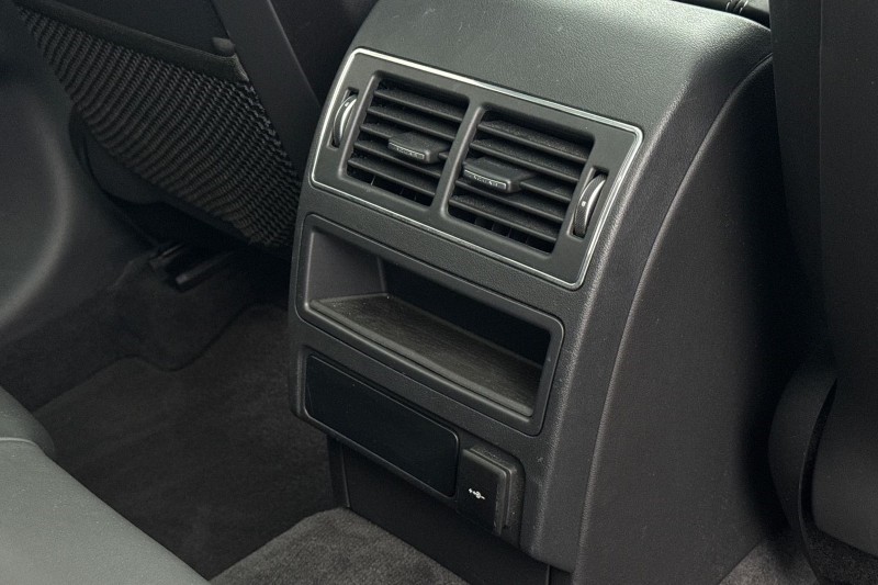 2024 (73) JAGUAR F-PACE 2.0 D200 R-Dynamic HSE Black 5dr Auto AWD 4750109