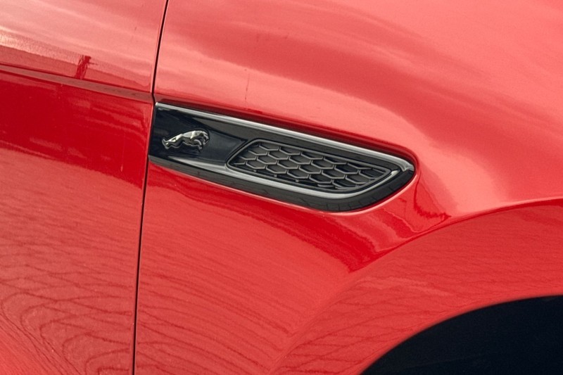 2024 (73) JAGUAR F-PACE 2.0 D200 R-Dynamic HSE Black 5dr Auto AWD 4750111