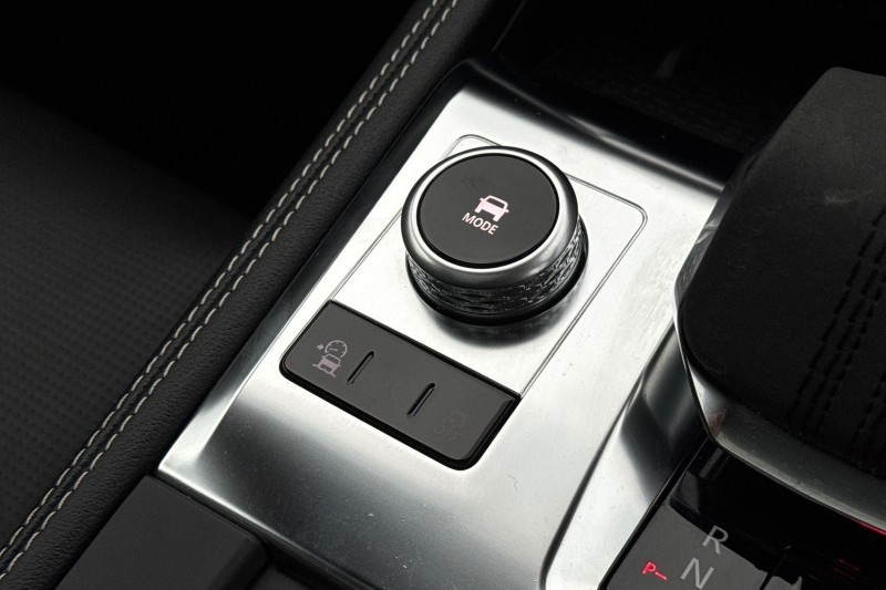 2024 (73) JAGUAR F-PACE 2.0 D200 R-Dynamic HSE Black 5dr Auto AWD 4750125