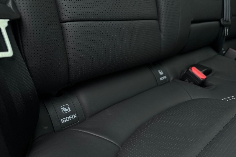 2024 (73) JAGUAR F-PACE 2.0 D200 R-Dynamic HSE Black 5dr Auto AWD 4750129