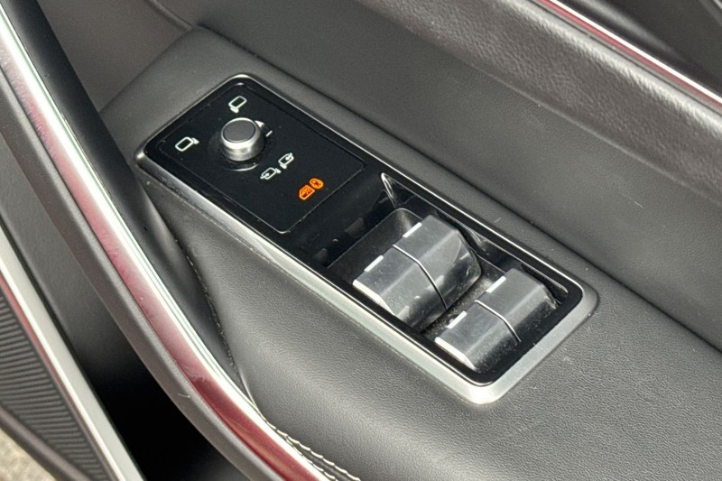 2024 (73) JAGUAR F-PACE 2.0 D200 R-Dynamic HSE Black 5dr Auto AWD 4750114