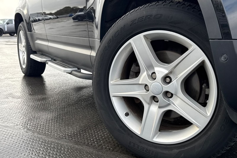 2022 (72) LAND ROVER DEFENDER 3.0 D250 SE 110 5dr Auto 4805288