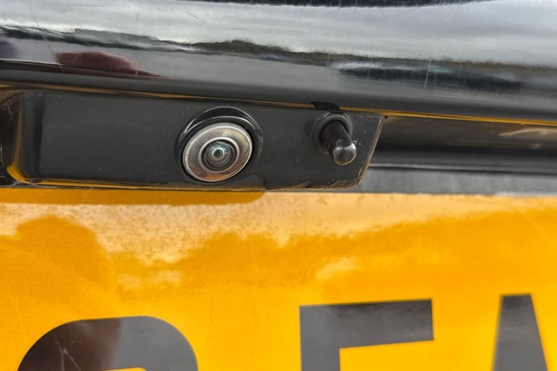 2022 (72) LAND ROVER DEFENDER 3.0 D250 SE 110 5dr Auto 4805285