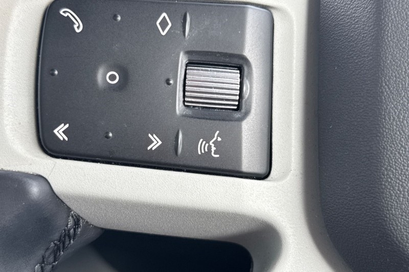 2022 (72) LAND ROVER DEFENDER 3.0 D250 SE 110 5dr Auto 4805298