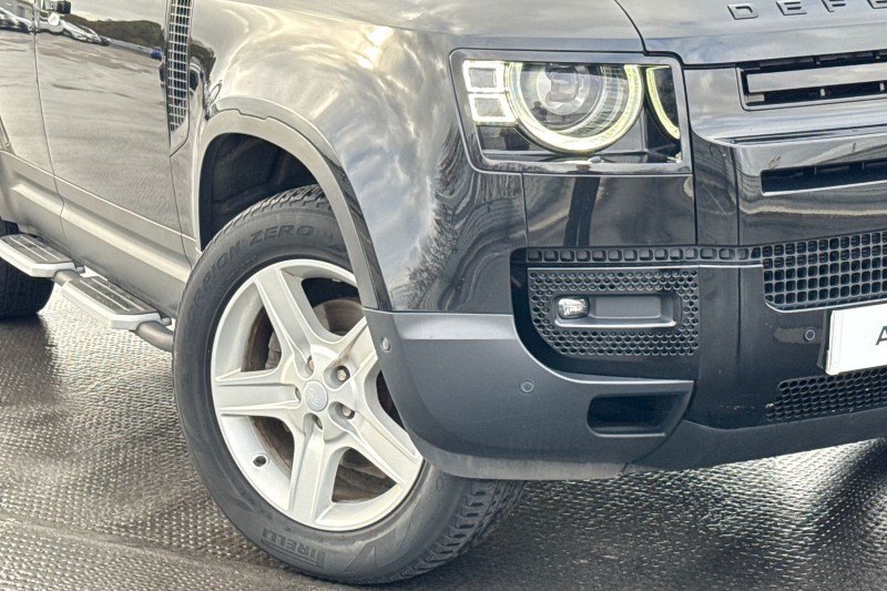 2022 (72) LAND ROVER DEFENDER 3.0 D250 SE 110 5dr Auto 4805286
