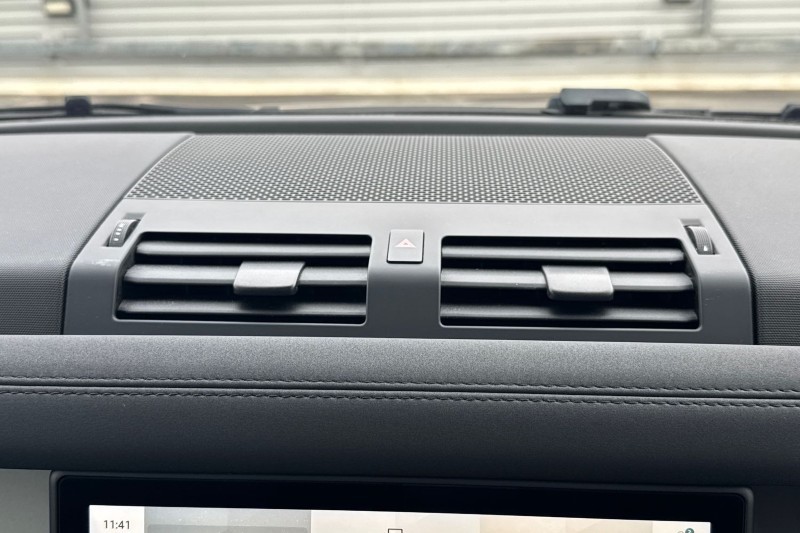 2022 (72) LAND ROVER DEFENDER 3.0 D250 SE 110 5dr Auto 4805282