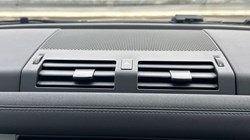 2022 (72) LAND ROVER DEFENDER 3.0 D250 SE 110 5dr Auto 4805282