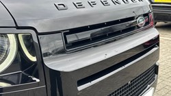 2022 (72) LAND ROVER DEFENDER 3.0 D250 SE 110 5dr Auto 4735415