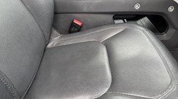 2022 (72) LAND ROVER DEFENDER 3.0 D250 SE 110 5dr Auto 4805274