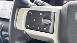 2022 (72) LAND ROVER DEFENDER 3.0 D250 SE 110 5dr Auto 4805277