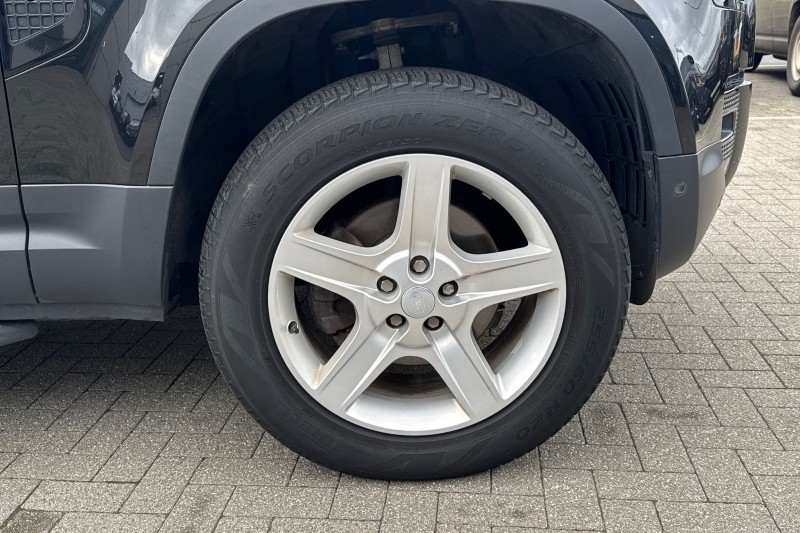 2022 (72) LAND ROVER DEFENDER 3.0 D250 SE 110 5dr Auto 4805257