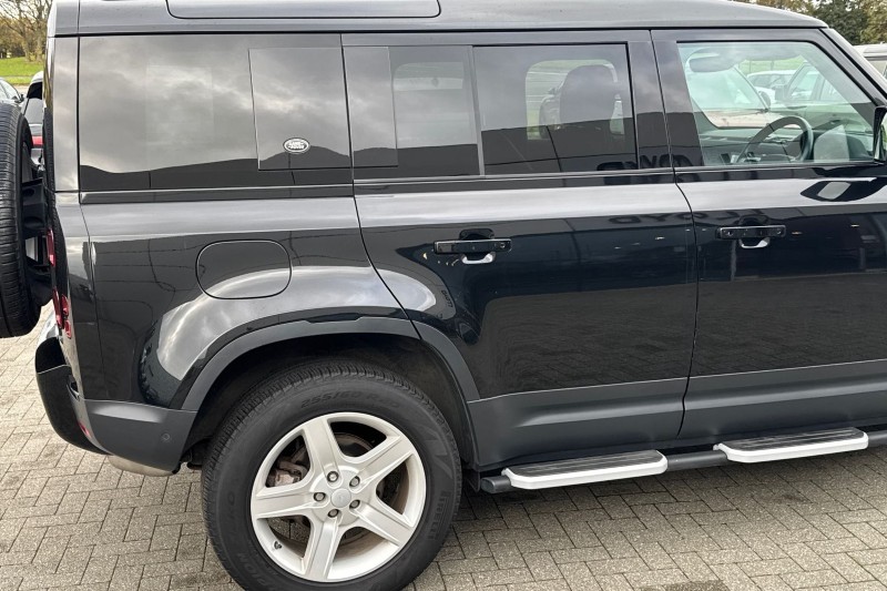 2022 (72) LAND ROVER DEFENDER 3.0 D250 SE 110 5dr Auto 4805295