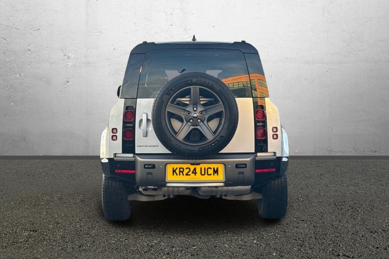 2024 (24) LAND ROVER DEFENDER 3.0 D300 X-Dynamic SE 110 5dr Auto 4820202