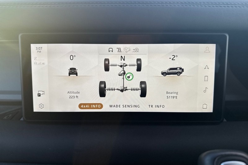 2024 (24) LAND ROVER DEFENDER 3.0 D300 X-Dynamic SE 110 5dr Auto 4820234